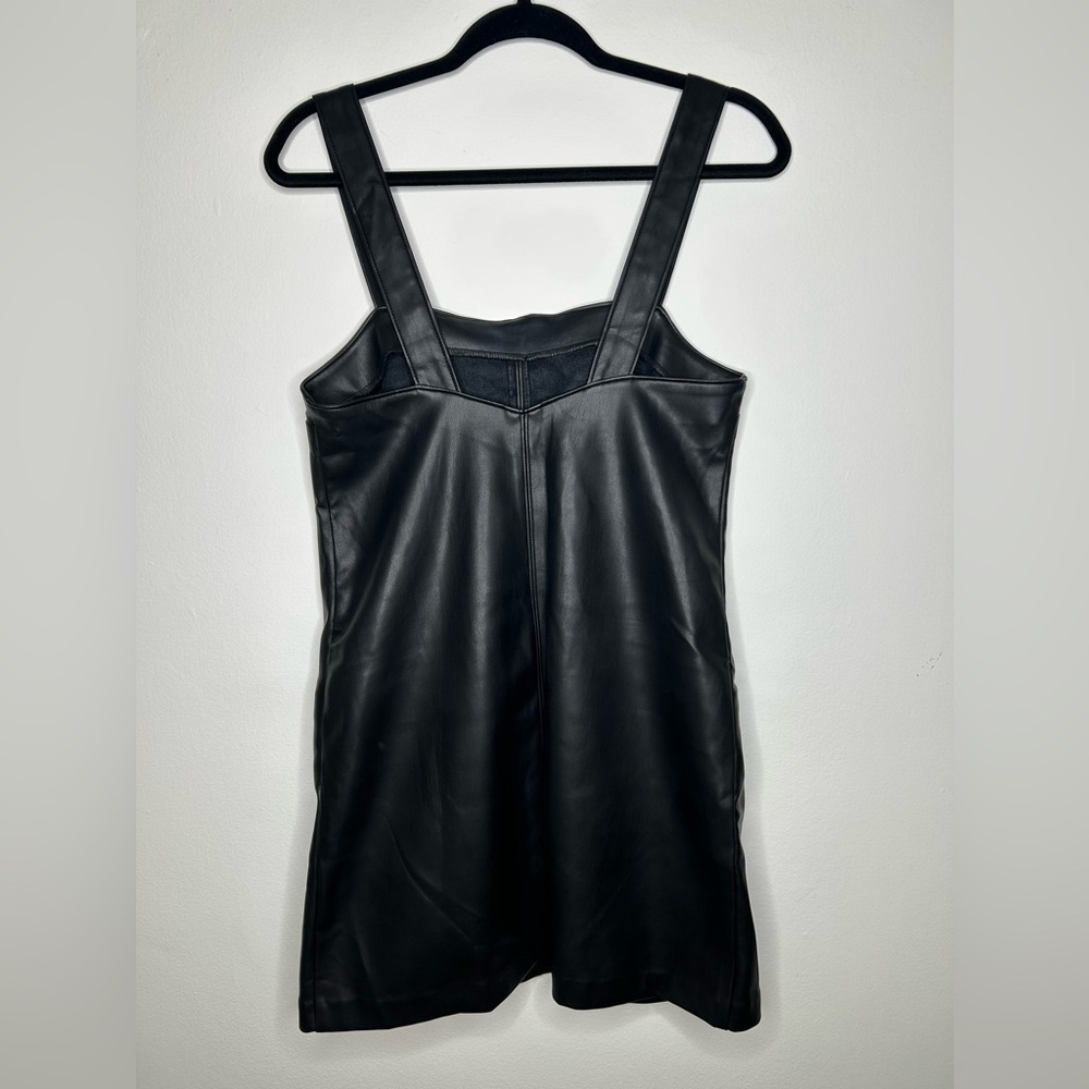 Abercrombie & Fitch Black Faux Leather Front Pocket Mini Shift Dress - Picture 11 of 12